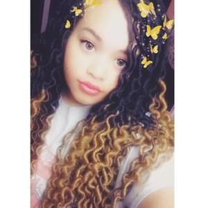 Meet your Posher, Briona